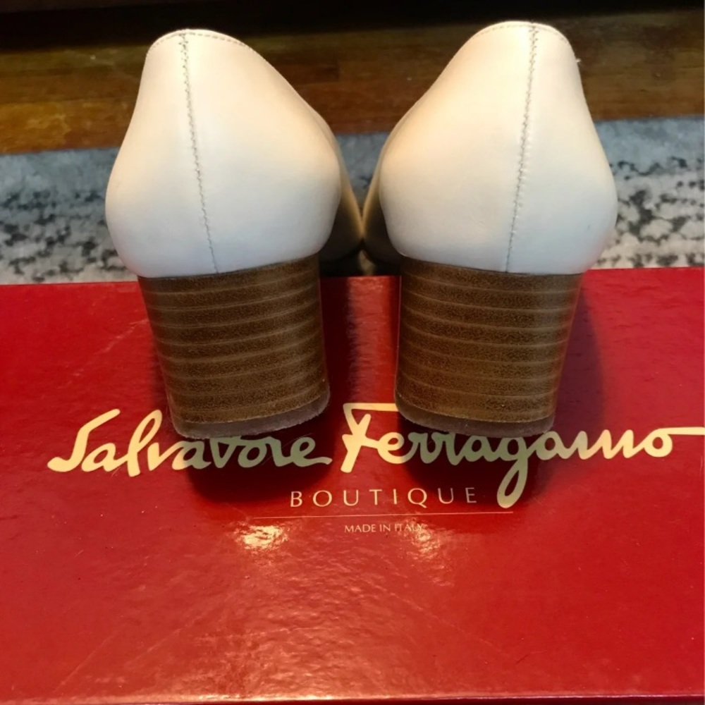 Salvatore Ferragamo heels - size 8.5 - Picture 4 of 7